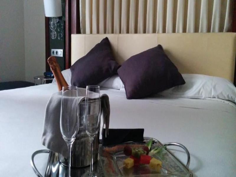 Eurostars Gran Via Hotel Granada Ngoại thất bức ảnh